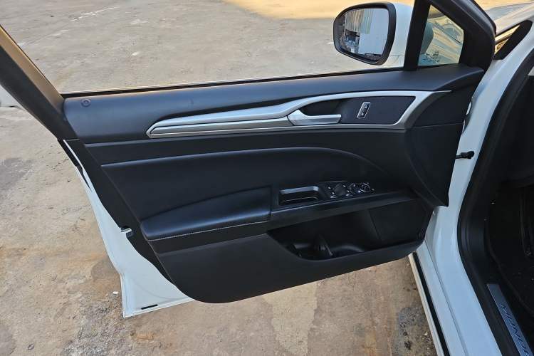 Used Ford Mondeo 2017 EcoBoost 180 Stylish Model
