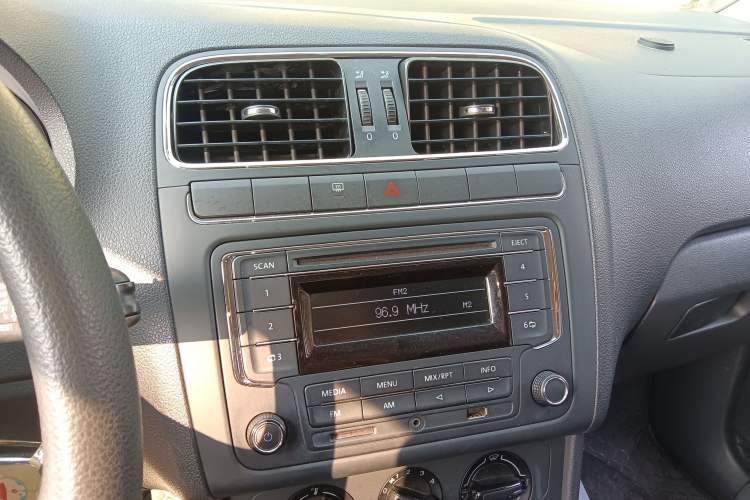 Used Volkswagen Polo 2013 1.4L Automatic Comfort Edition
