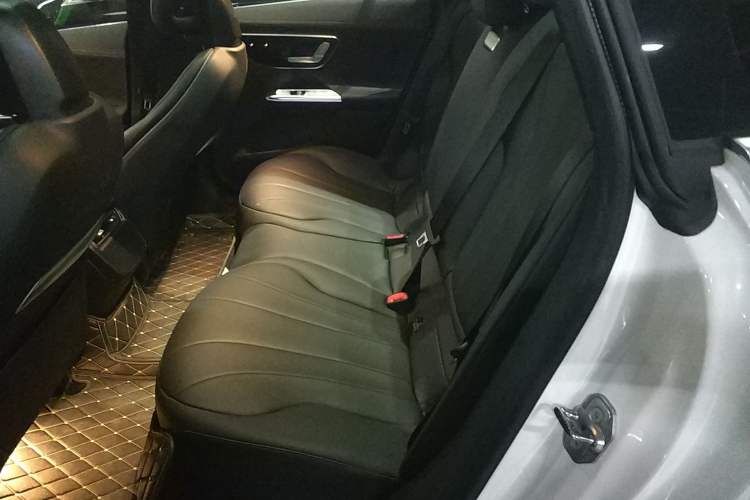 Used Mercedes-Benz EQE 2022 350 Pioneer Edition
