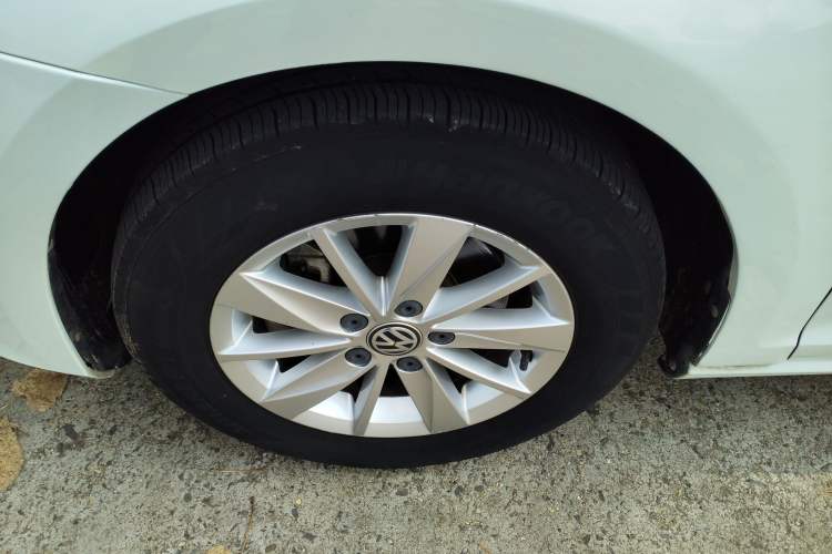 Used Volkswagen Golf 2016 1.6L Automatic Fashion Model