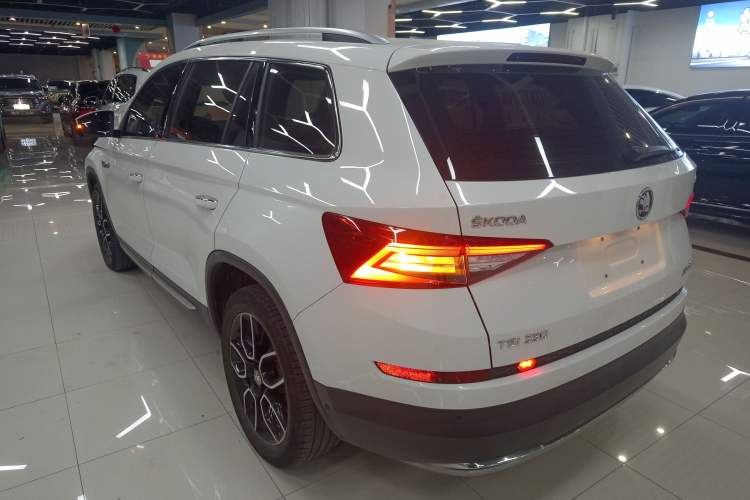 Used Skoda Kodiaq 2018 Restyled TSI330 7-Seater Two-Wheel Drive Luxury Enjoyment Edition
