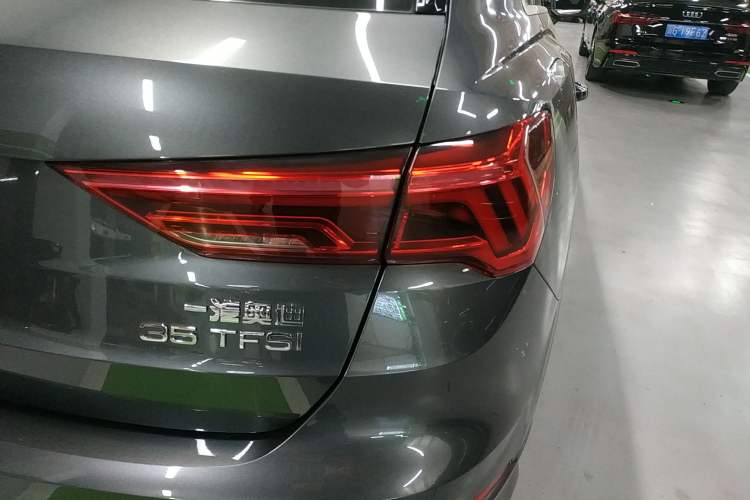 Used Audi Q3 2023 35 TFSI Fashion Dynamic Model (1.5T)
