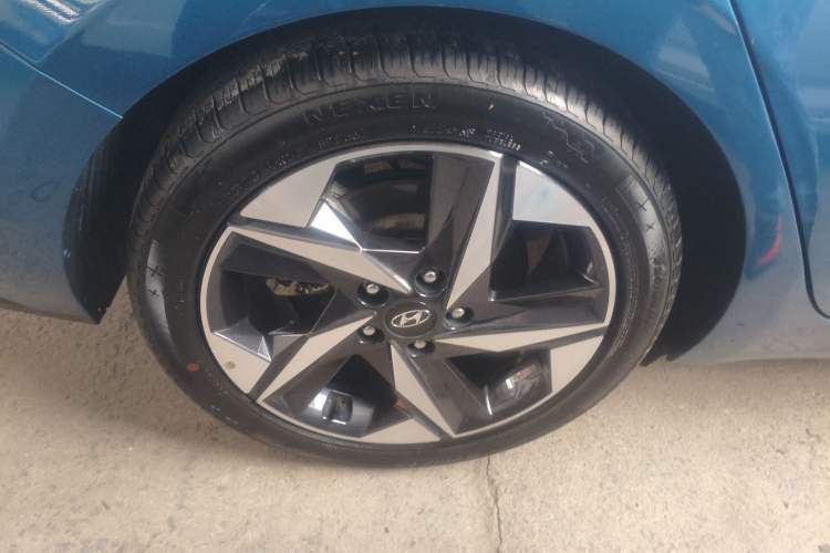 Used Hyundai Elantra 2021 1.5L CVT LUX Prestige Edition