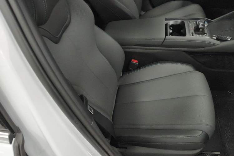 Used BYD Qin L 2025 DM-i Smart Drive 120KM Leading Model