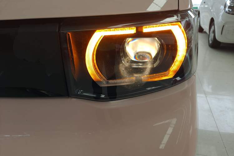 Used Wuling Hongguang MINIEV 2021 Macaron Premium Model – Lithium Iron Phosphate
