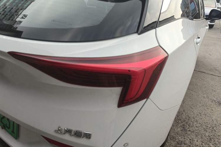 Used Buick Velite 6 2024 450km Range Commuter Version
