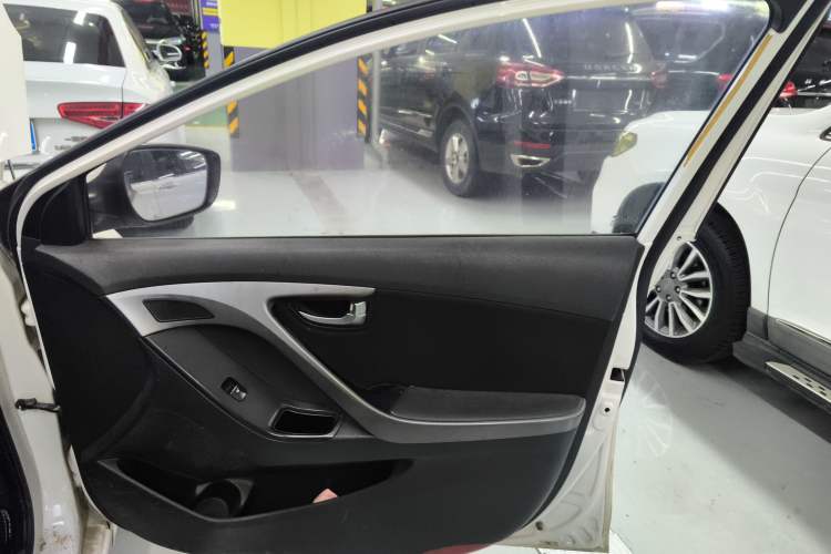 Used Hyundai Elantra 2012 1.6L Manual Leading Model