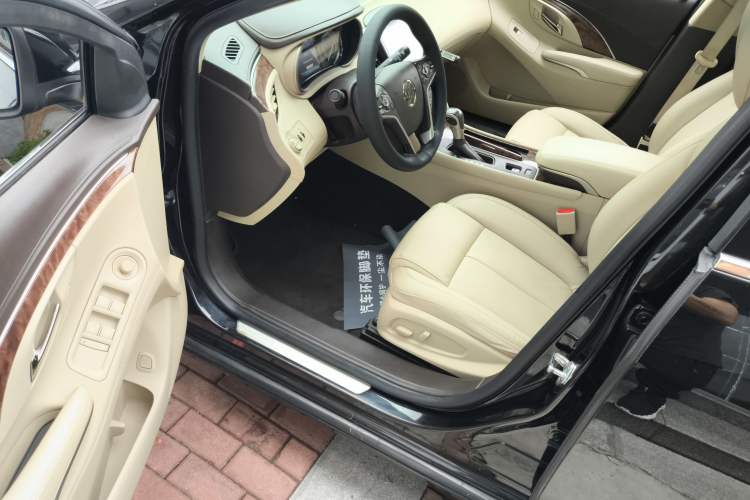 Used Buick LaCrosse 2013 2.4L SIDI Leading Comfort Version
