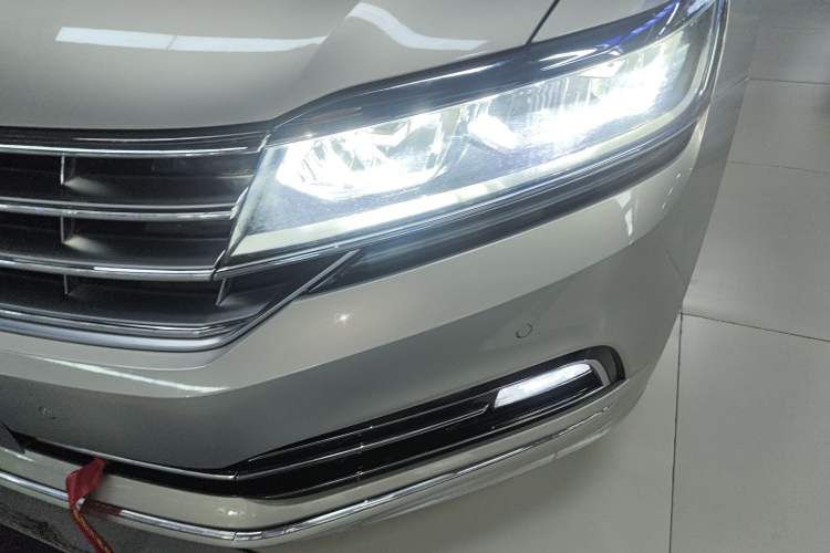 Used Volkswagen Phideon 2019 380TSI Two-Wheel Drive Business Edition China V Standard