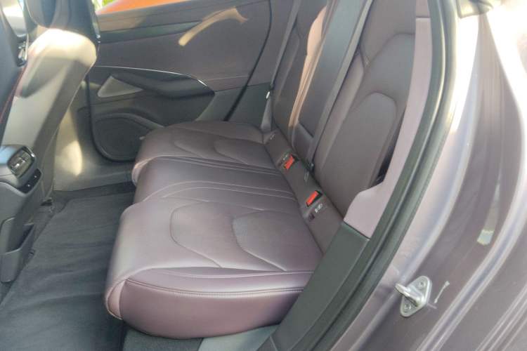 Used  SU7 2024 Four-Wheel Drive Ultra-Long Range Advanced Intelligent Driving Max Edition
