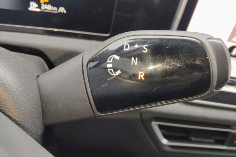 Used Volkswagen Tiguan L 2024 PRO 380TSI Four-Wheel Drive R-Line Prestige Edition
