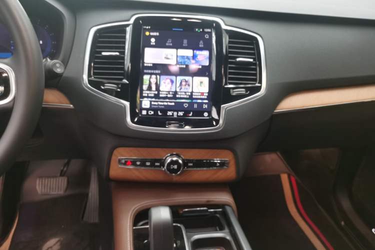 Used Volvo XC90 2023 B6 Zhiyi Luxury Edition 7-Seater
