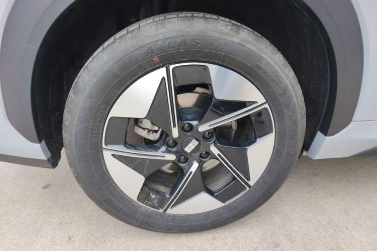 Used  E5 2024 530km Long-Range Version
