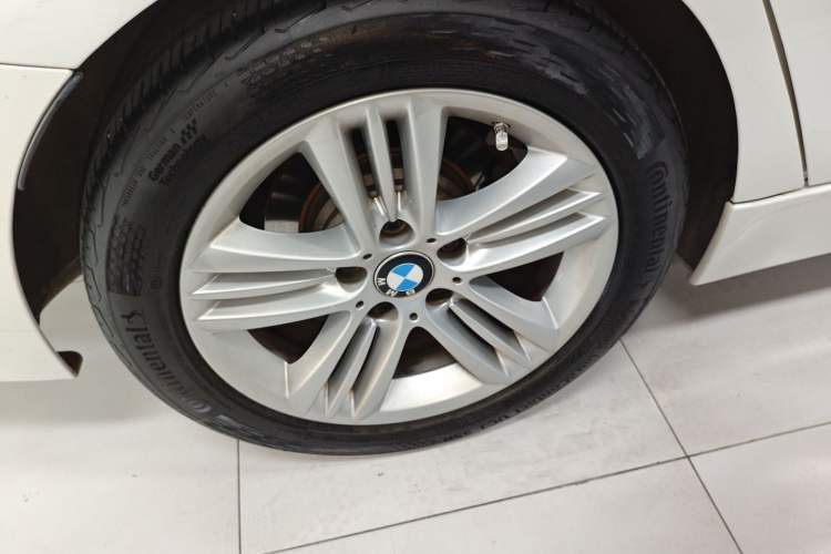 Used BMW 3 Series 2017 320Li Fashion Model
