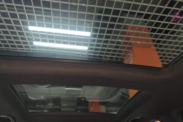 Used Mercedes-Benz GLC 2017 GLC 260 4MATIC Luxury Model
