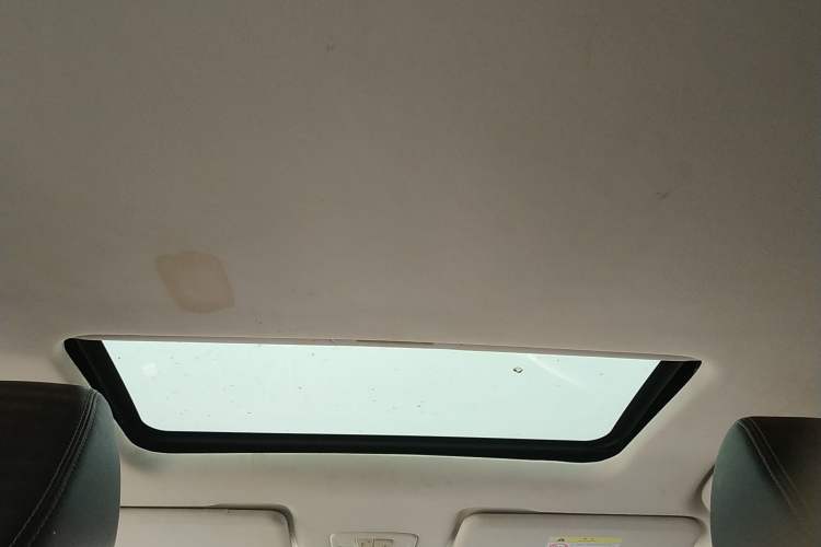 Used Baojun 530 2019 1.5T Manual Luxury 7-seater National V
