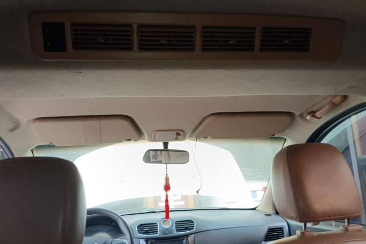 Used Wuling Hongguang 2014 1.5L S Automatic Comfort Edition
