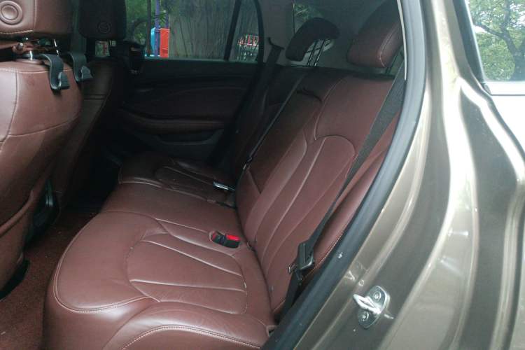 Used Buick Envision 2019 20T Two-Wheel Drive Luxury Version China VI Standard
