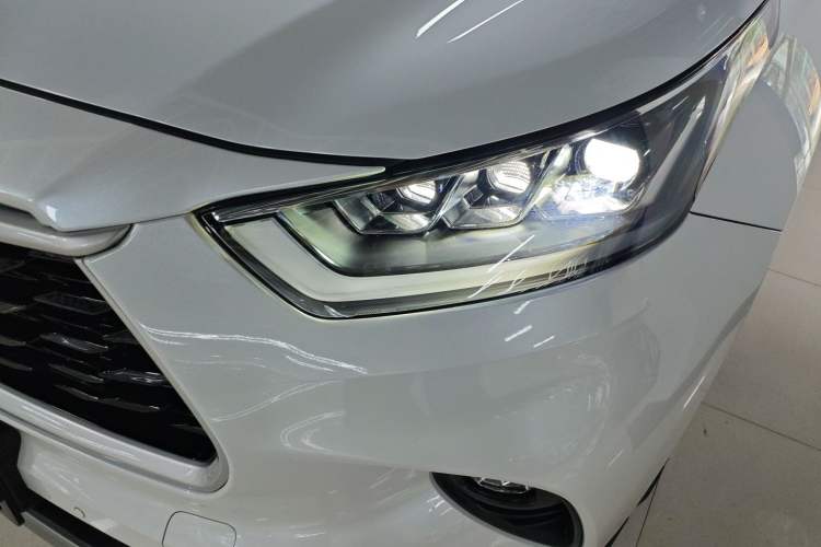 Used Toyota Highlander 2024 2.5L Smart Electric Hybrid Dual-Motor Two-Wheel-Drive Elite Edition 5 Seats
