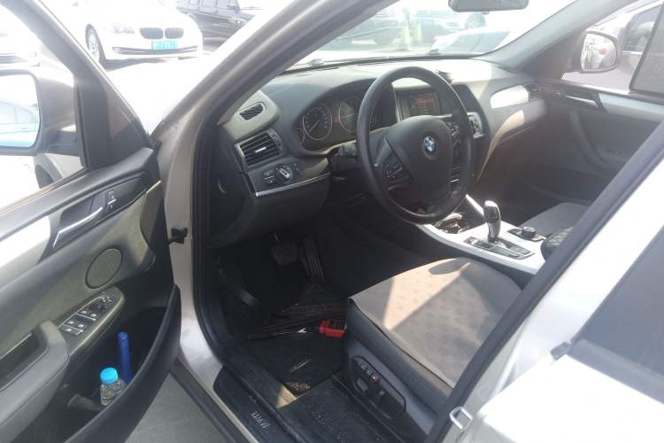 Used BMW X3 2016 sDrive20i
