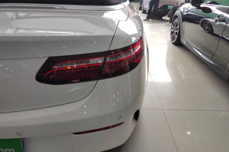 Used Mercedes-Benz E-Class 2023 Restyled E 260 Convertible Coupe
