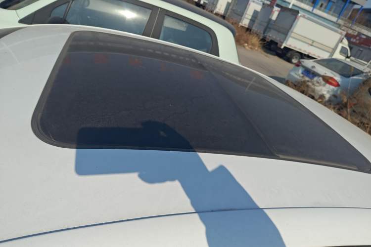 Used Roewe D7 2023 DMH 125km Flagship Edition
