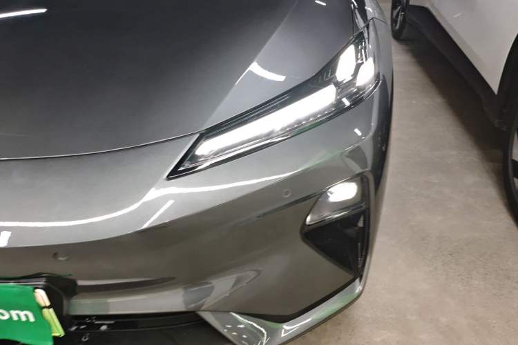 Used  L07 2024 230Max Qiankun Intelligent Driving ADS SE Range-Extended Version
