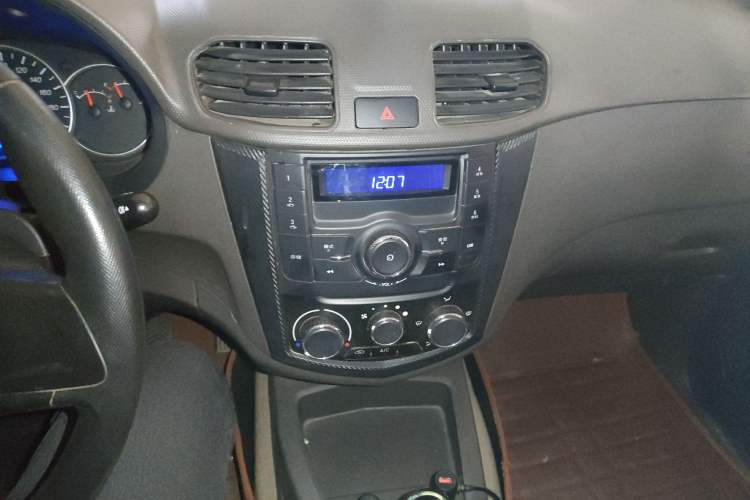 Used Wuling Hongguang 2014 1.5L S Standard Version
