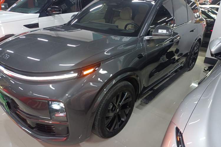 Used Li Auto L8 2023 Pro Model
