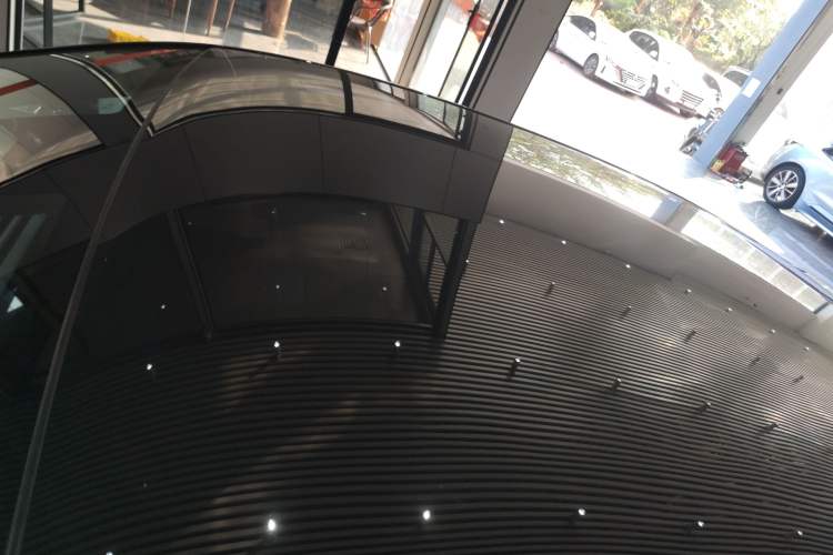 Used VOYAH PASSION 2024 PHEV Four-Wheel Drive Ultra-Long Range Executive Edition