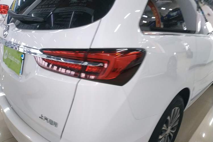 Used Buick GL8 2020 Land Business Class 652T Luxury Model
