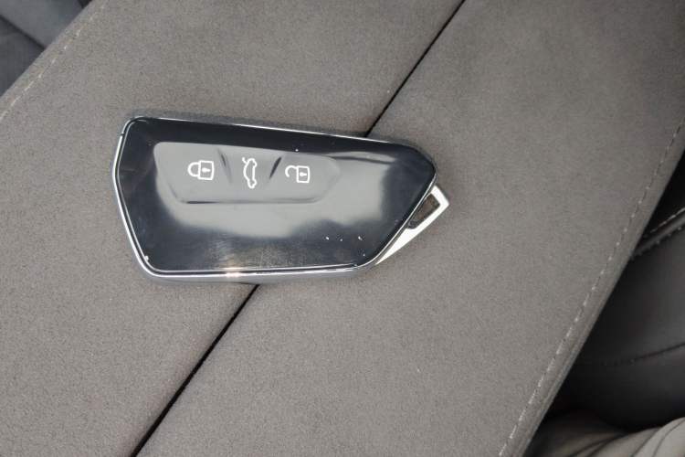 Used Volkswagen Tiguan L 2024 PRO 380TSI Four-Wheel Drive R-Line Prestige Edition
