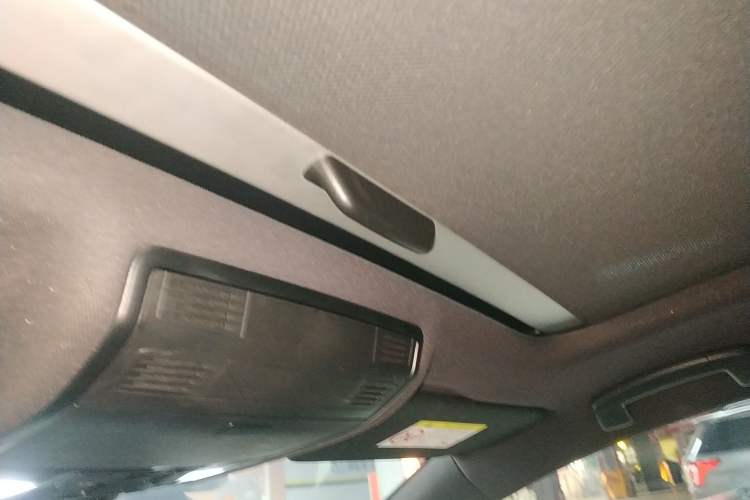 Used Volkswagen Golf 2017 280TSI Automatic R-Line Million-Vehicle Commemorative Edition