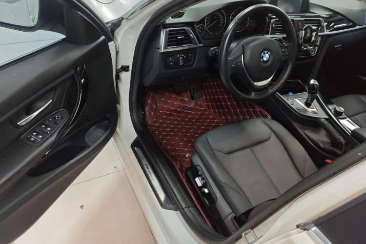 Used BMW 3 Series 2017 320Li Fashion Model
