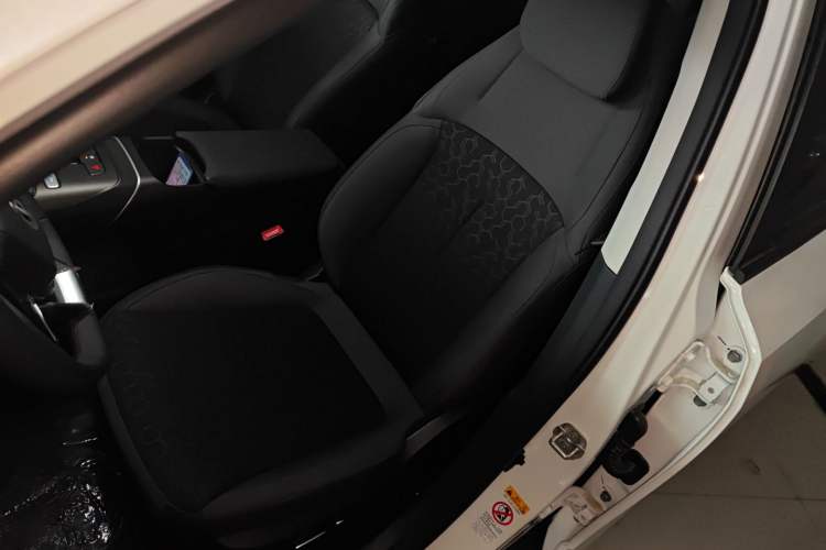 Used Changan Eado PHEV 2025 Smart New Blue Whale 145KM High-Energy Edition
