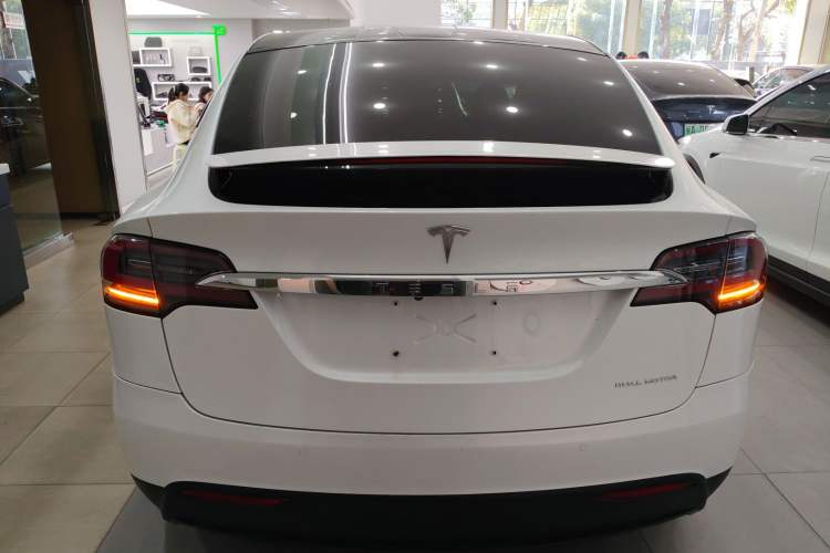 Used Tesla Model X 2019 Long-Range Version
