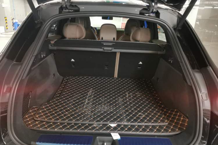 Used Mercedes-Benz EQE SUV 2024 350 4MATIC Pioneer Edition
