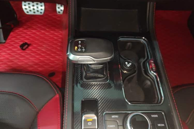 Used Beijing Auto BJ40 2020 2.0T Automatic Four-Wheel Drive Urban Hunter Edition Chivalrous Type
