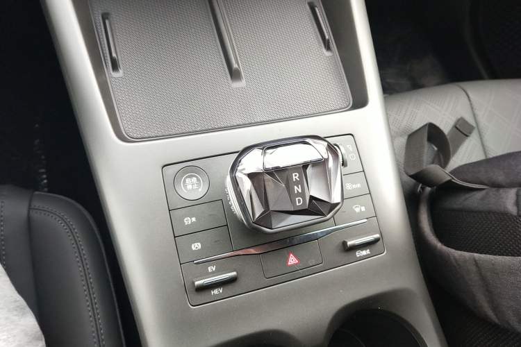 Used BYD Qin PLUS 2025 DM-i Smart Drive 55KM Leading Model
