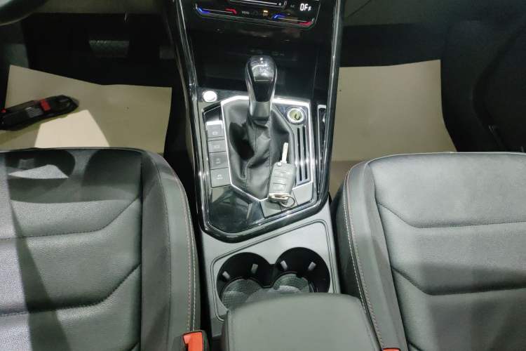 Used Volkswagen Tayron 2022 330TSI Two-Wheel Drive Luxury Smart Connectivity Version
