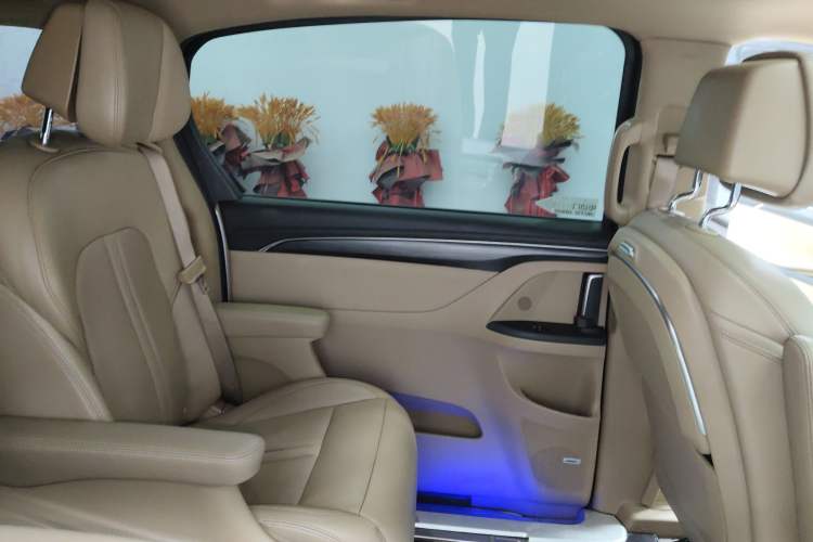 Used Buick GL8 2021 ES Land Cruiser 653T Smart Flagship Model
