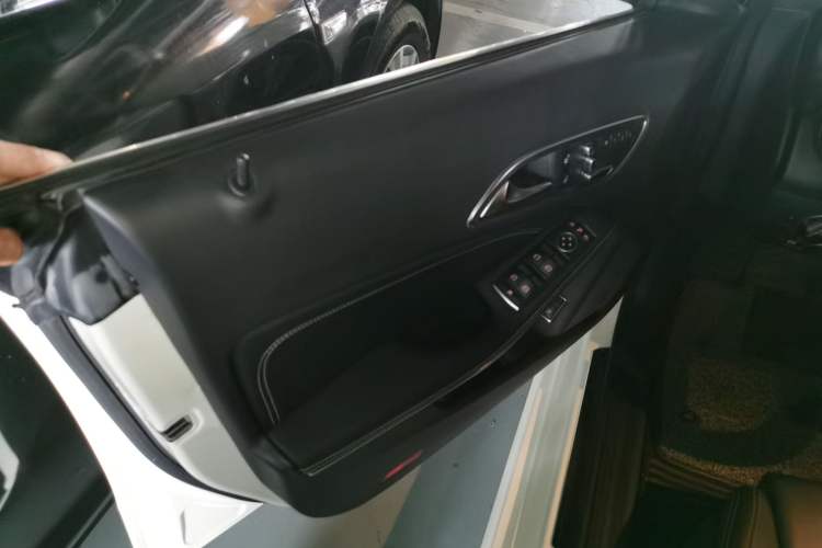 Used Mercedes-Benz CLA 2017 Facelifted CLA 200 Stylish Edition
