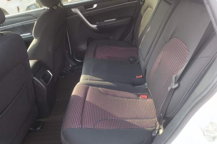 Used Haval M6 2018 1.5T Manual Two-Wheel Drive Urban Model
