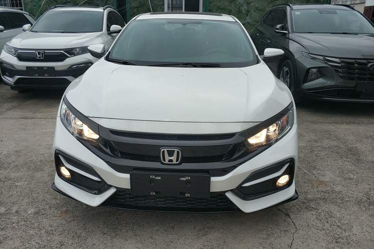 Used Honda Civic 2021 HATCHBACK 220TURBO CVT New Trendsetter
