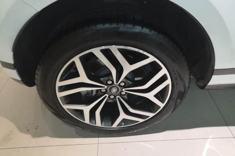 Used Land Rover Range Rover Evoque New Energy 2022 Aurora L P300e Plug-in Hybrid Electric Version