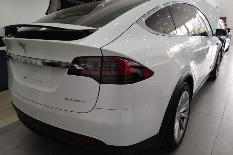 Used Tesla Model X 2019 Long-Range Version
