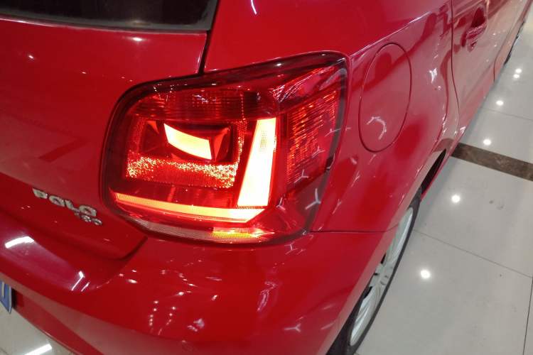 Used Volkswagen Polo 2016 1.6L Automatic Comfort Model