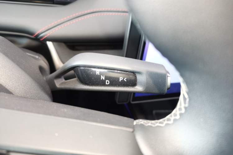 Used  SU7 2024 Rear-Drive Ultra-Long Range Advanced Pro-Level Intelligent Driving Version
