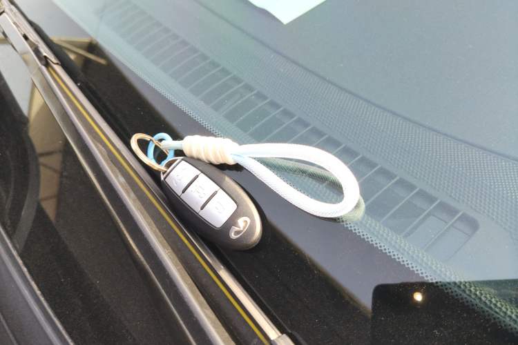 Used Infiniti QX60 2018 2.5 S/C Hybrid Two-Wheel-Drive Excellence Edition China VI Standard