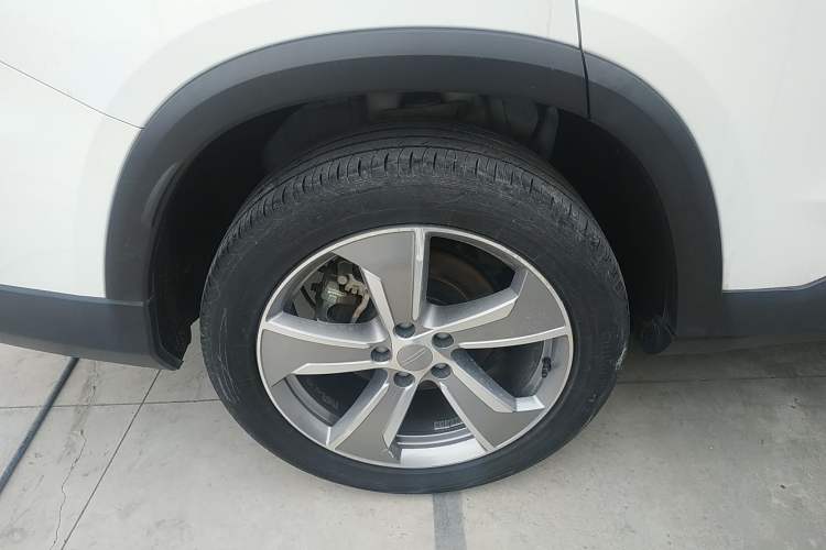 Used Geely Auto Haoyue L 2023 2.0T DCT Prestige Edition